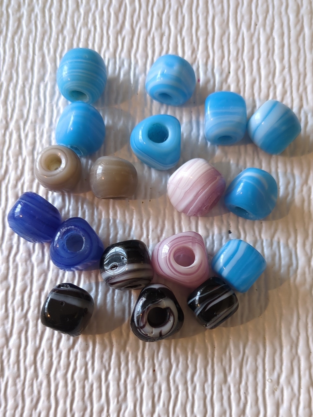 ☀️R90 Assorted Blue, Pink, Black Swirl Vintage Lampwork Beads 10mm